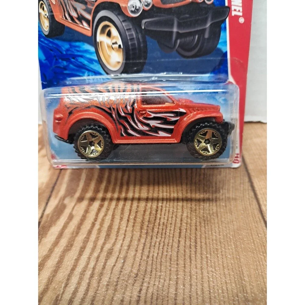 2010 Hot Wheels Race World:Jungle 4/4, Power Panel, Orange, Collector #216/240